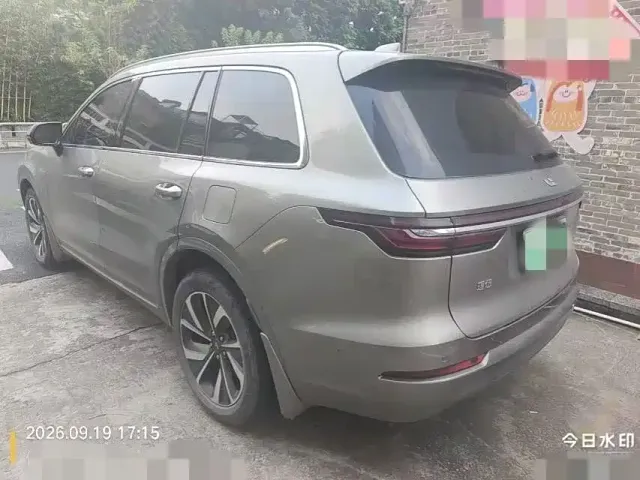 Li Auto ONE — Фото автомобиля 6