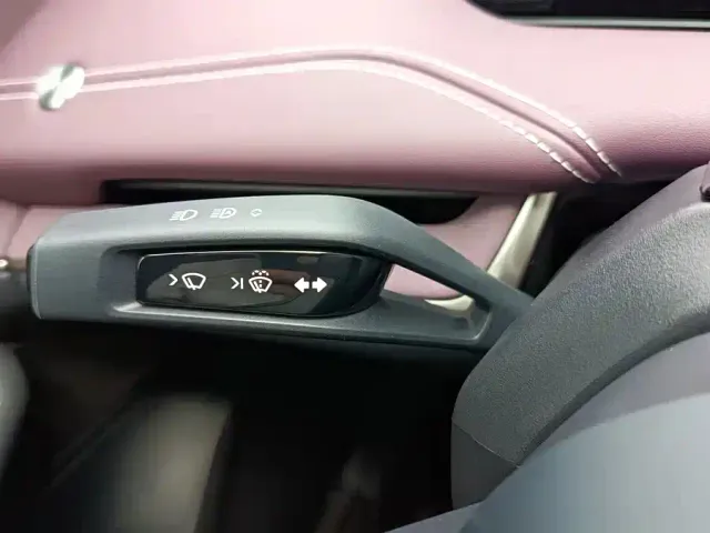 Xiaomi SU7 — Фото автомобиля 10