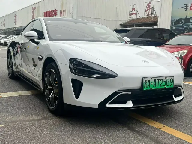 Xiaomi SU7 — Фото автомобиля 3