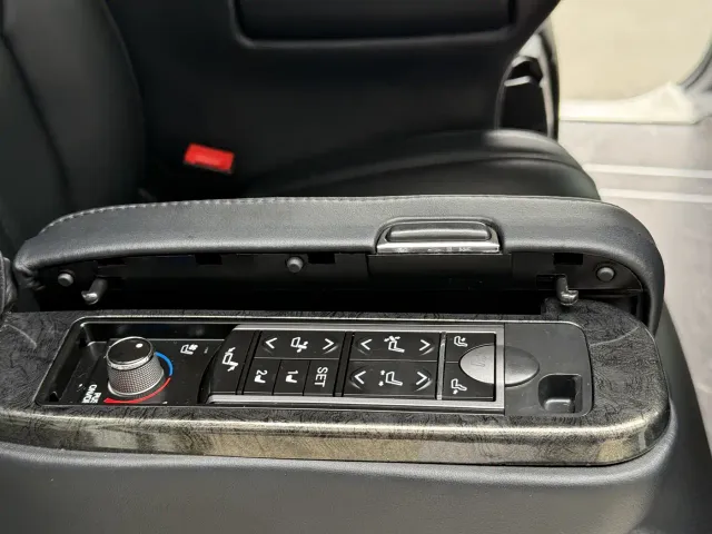 Toyota Sienna — Фото автомобиля 11