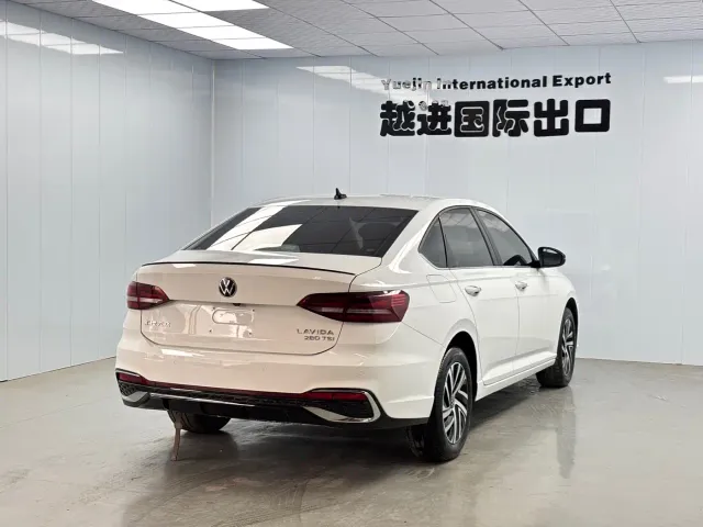 Volkswagen Lavida — Фото автомобиля 9
