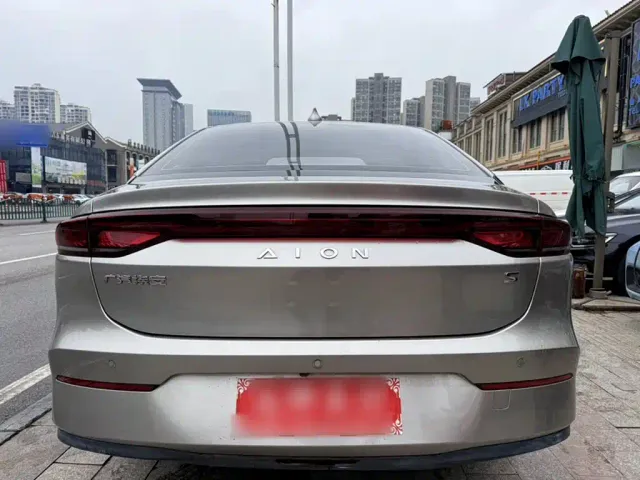 GAC Aion S — Фото автомобиля 8