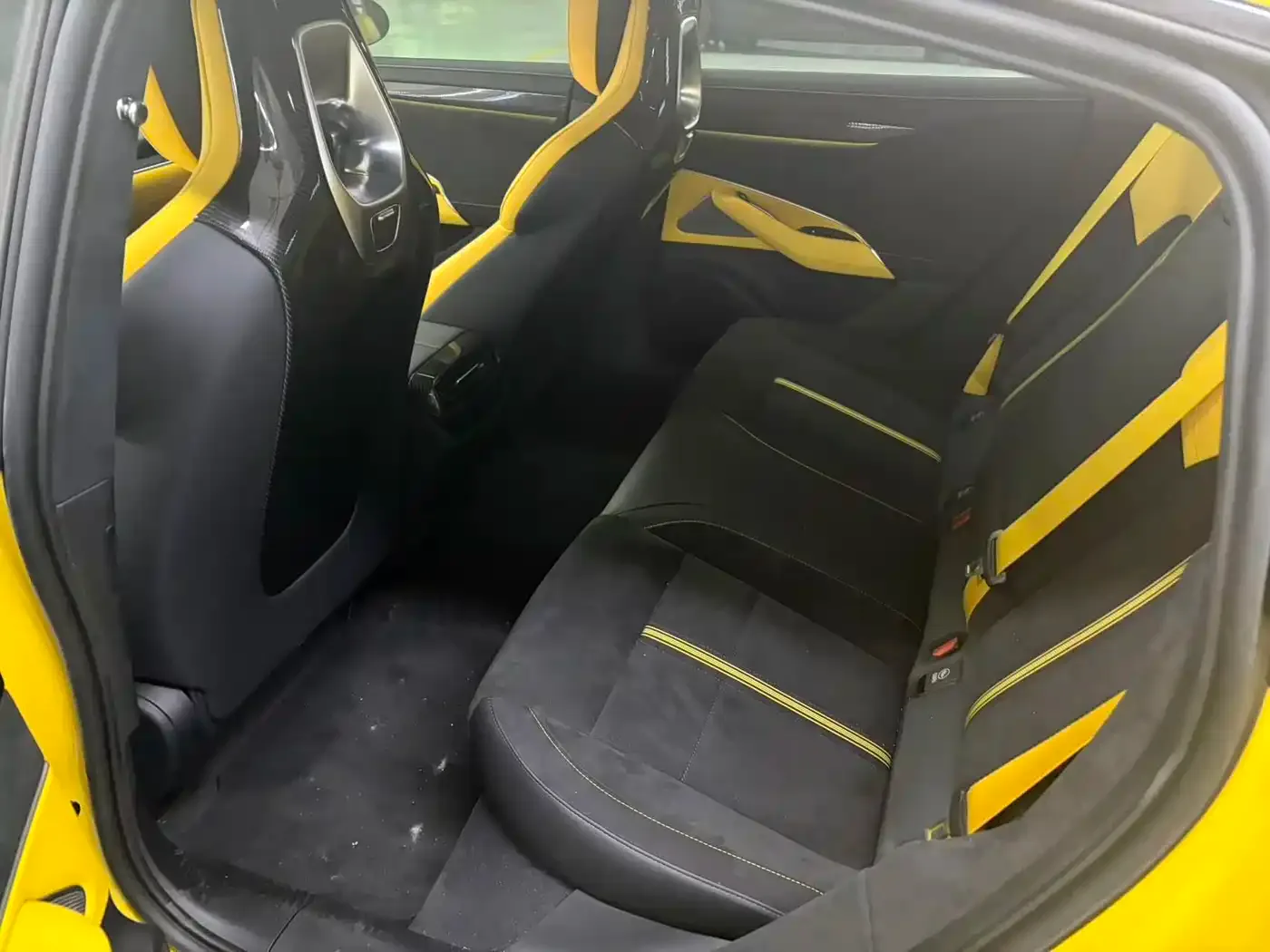 Xiaomi Auto Xiaomi SU7 Ultra 2025 Model Ultra — Фото автомобиля 14