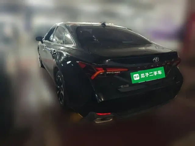 Toyota Avalon — Фото автомобиля 4