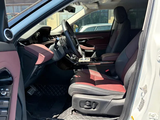 Land Rover Range Rover Evoque — Фото автомобиля 8