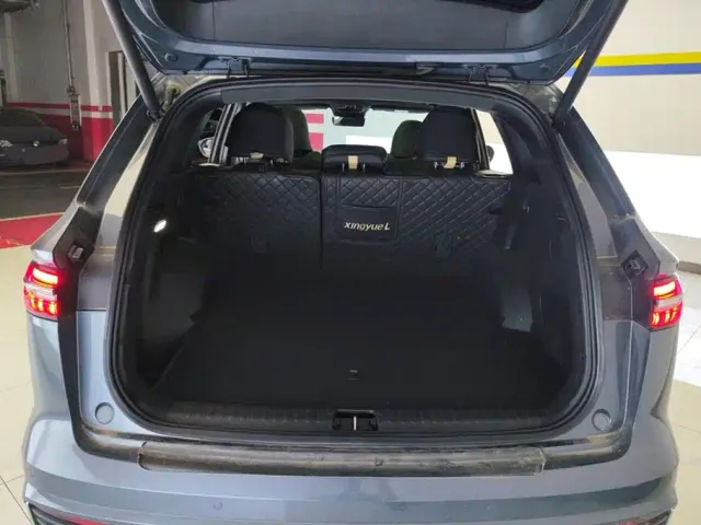 Geely Xingyue L — Фото автомобиля 4
