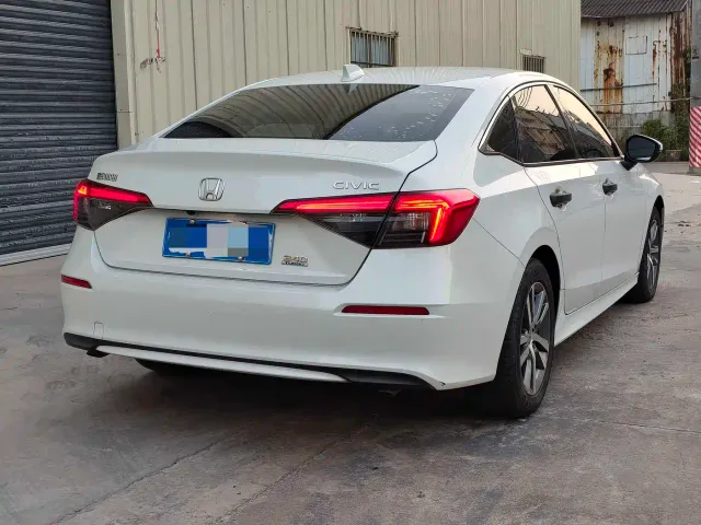 Honda Civic — Фото автомобиля 3
