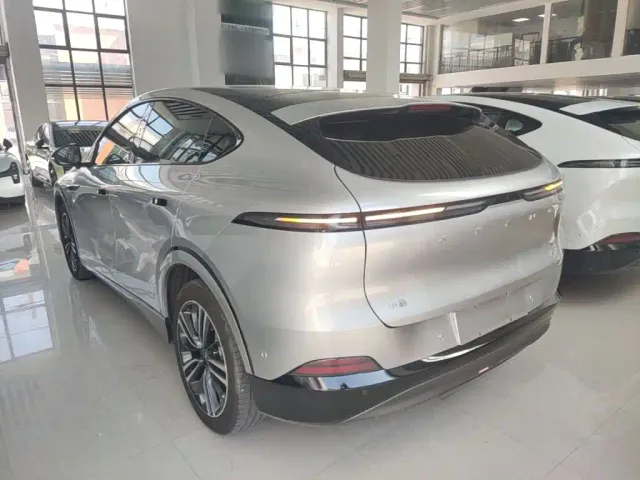 Xpeng G6 — Фото автомобиля 4