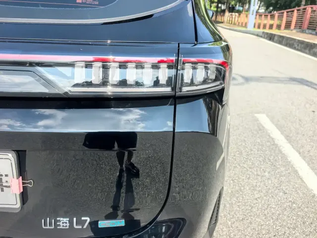 Jetour Shanhai Jetour Shanhai L7 2024 Model 1.5T 120km MAX+ 7-Seater — Фото автомобиля 14