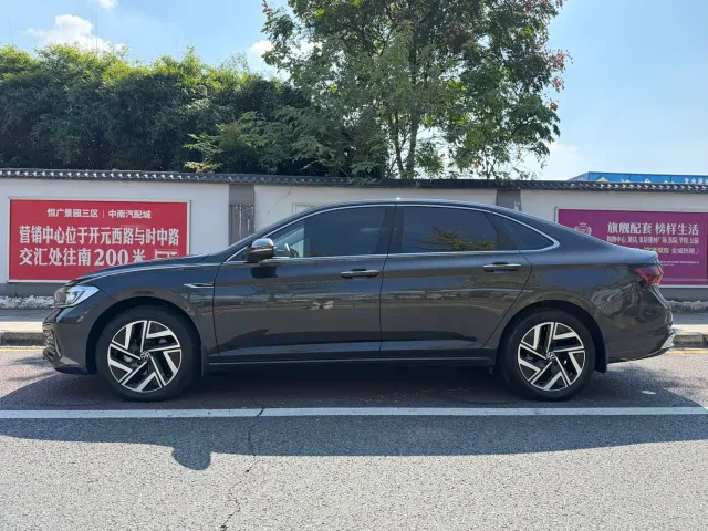 Volkswagen Sagitar — Фото автомобиля 7
