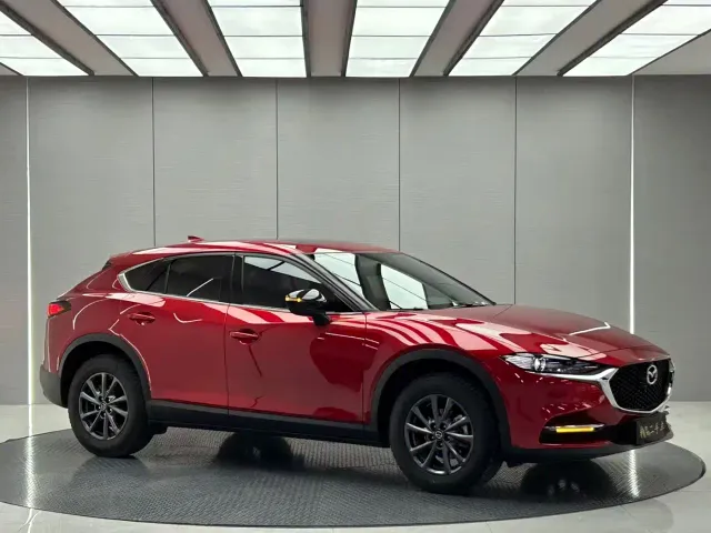 Mazda CX-4 — Фото автомобиля 6