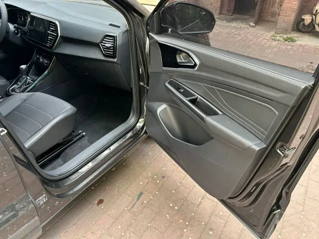 Jetta VS7 — Фото автомобиля 12