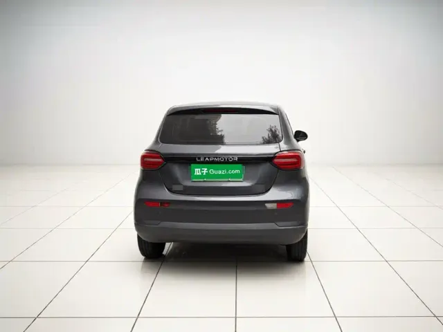 Leapmotor T03 — Фото автомобиля 3