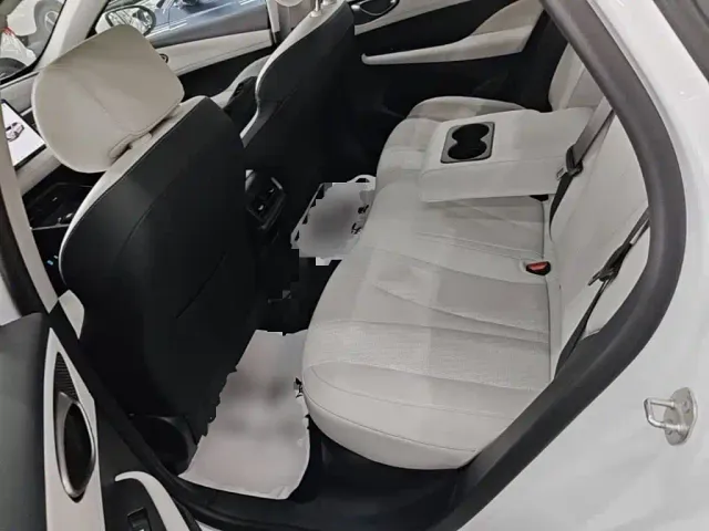 BYD Seal 05 DM-i — Фото автомобиля 16