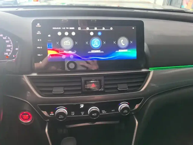 Honda Accord — Фото автомобиля 12