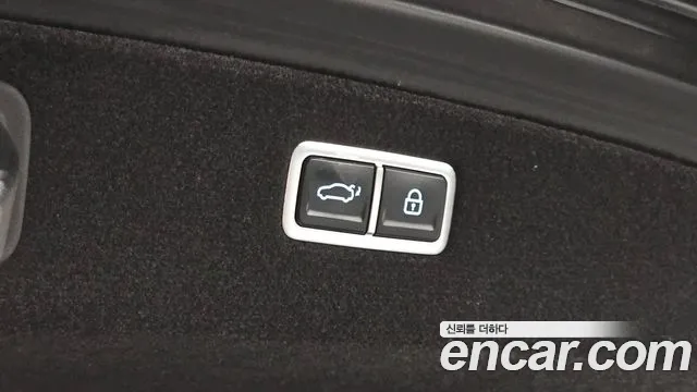 Genesis G90 Бензин 3.5 турбо AWD — Фото автомобиля 30