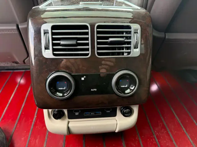 Land Rover Range Rover — Фото автомобиля 7