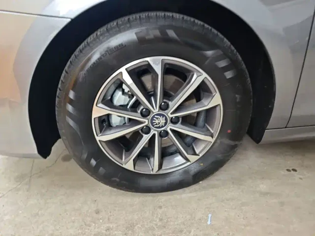 BYD Qin PLUS — Фото автомобиля 22