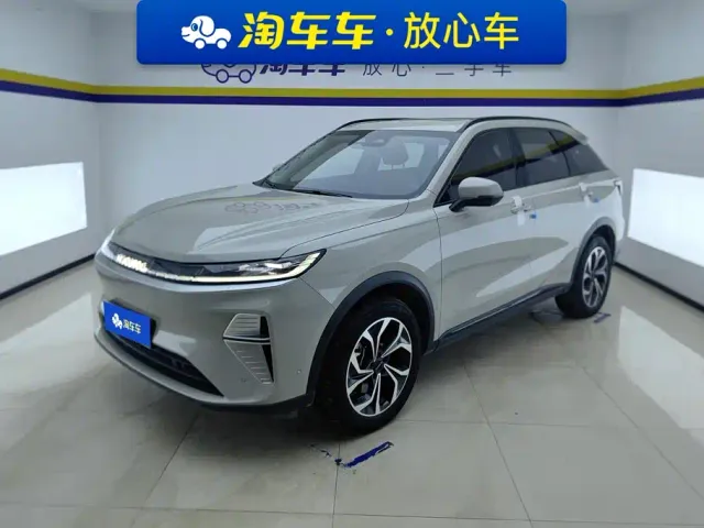 Фотография автомобиля — Haval Xiaolong MAX