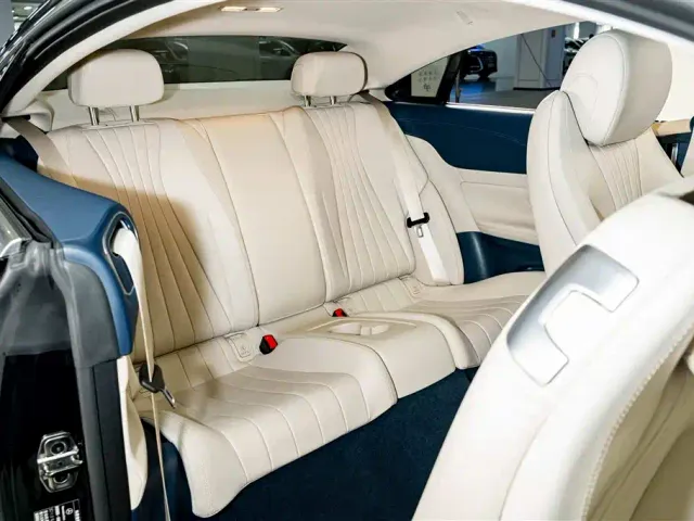 Mercedes-Benz E-Class — Фото автомобиля 22