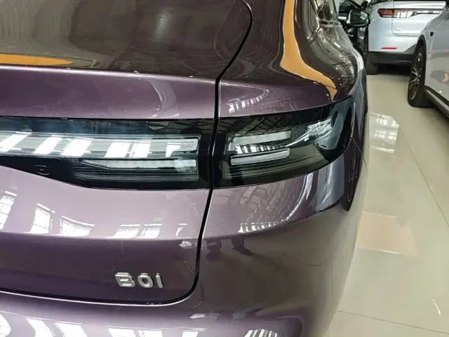 Leapmotor B01 — Фото автомобиля 7