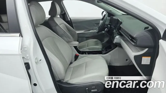 Hyundai Kona SX2 — Фото автомобиля 16