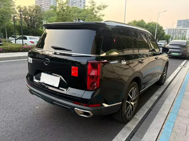 GAC Trumpchi GS8 — Фото автомобиля 7