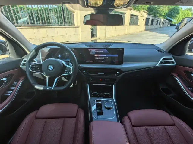 BMW 3 Series — Фото автомобиля 6