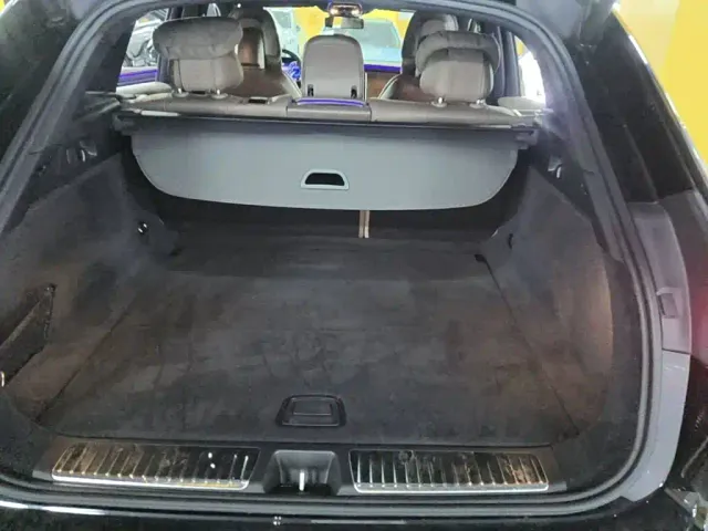 Mercedes-Benz EQE SUV — Фото автомобиля 5