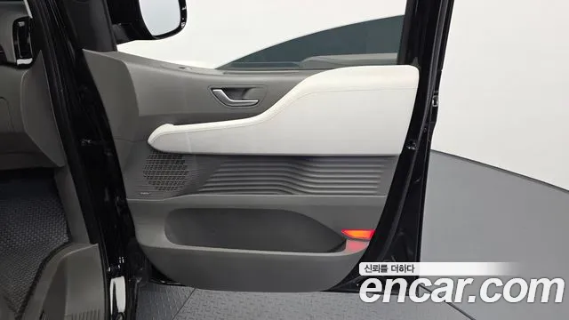Hyundai Staria — Фото автомобиля 14