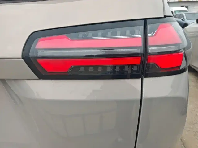 Wuling Starlight 730 — Фото автомобиля 7
