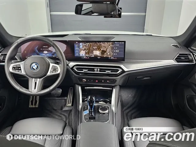 BMW i4 — Фото автомобиля 7