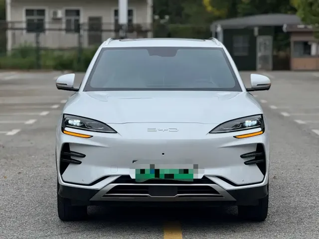 BYD Song PLUS PHEV 2023 Champion Edition EV 520KM Premium — Фото автомобиля 2