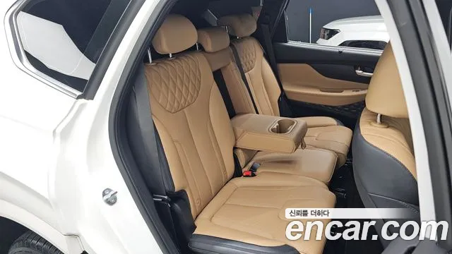 Hyundai Santafe — Фото автомобиля 12