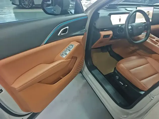 Haval Haval Xiaolong MAX 2025 Hi4 165 Ultra Smart Drive Edition — Фото автомобиля 15
