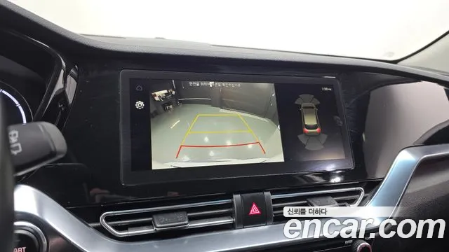Kia Niro — Фото автомобиля 21