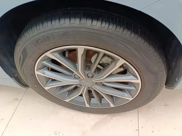 Geely Xingrui — Фото автомобиля 14
