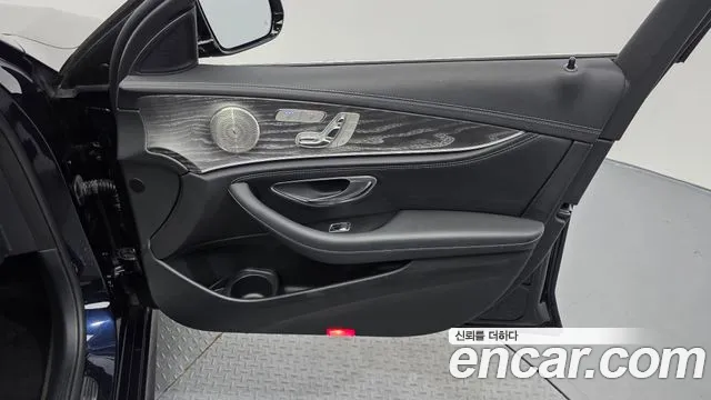 Mercedes-Benz E-Class E-класс W213 — Фото автомобиля 21