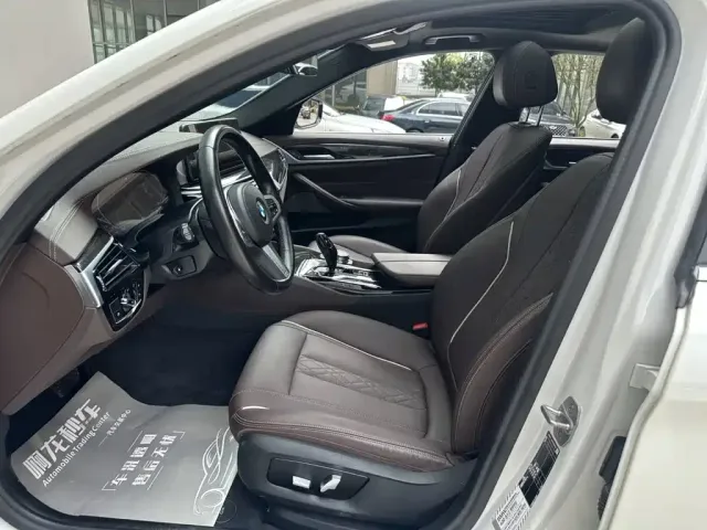 BMW 5 Series — Фото автомобиля 9