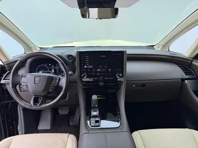 Toyota Vellfire — Фото автомобиля 6