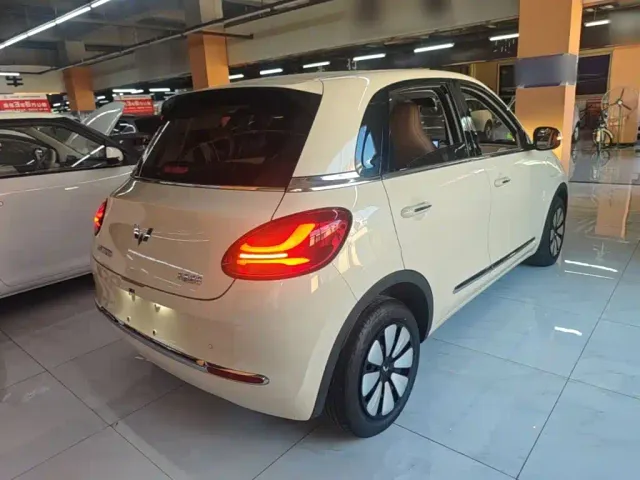 Wuling Bingo — Фото автомобиля 6