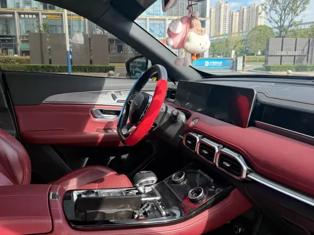 Jetour X70 Plus — Фото автомобиля 12