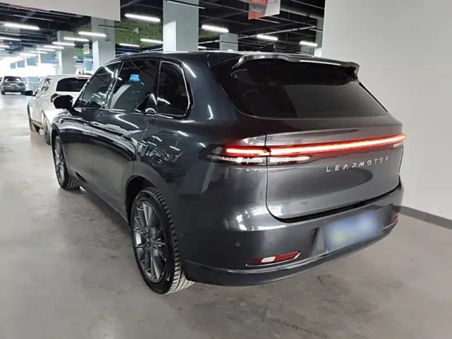 Leapmotor C10 — Фото автомобиля 4