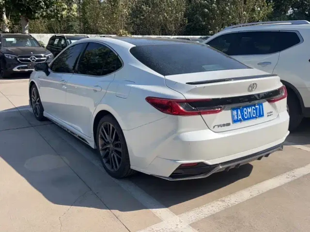 Toyota Camry — Фото автомобиля 7