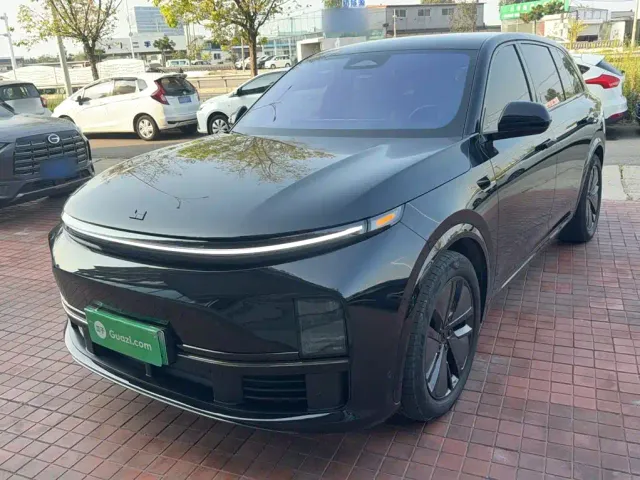 Li Auto L7 — Фото автомобиля 3