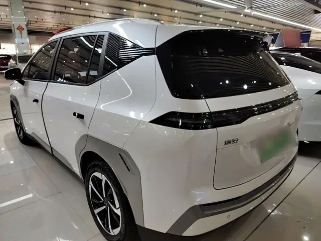 GAC Aion Y — Фото автомобиля 4