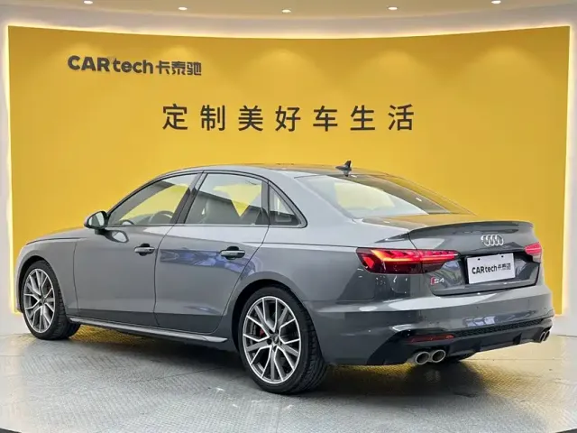 Audi S4 — Фото автомобиля 5