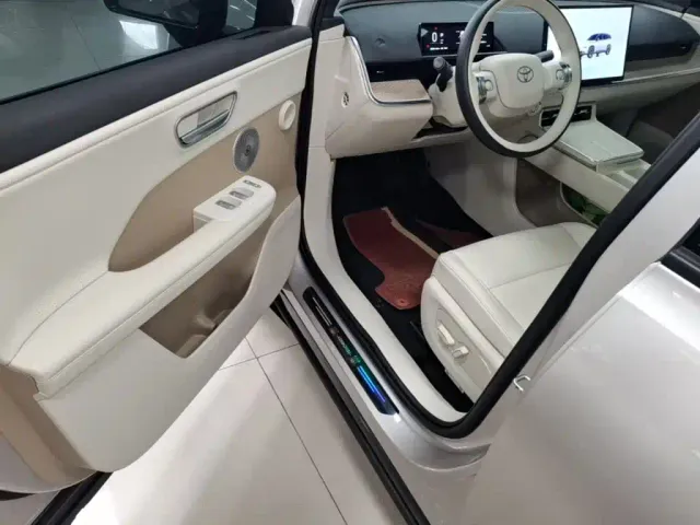Toyota BoZhi 3X — Фото автомобиля 15