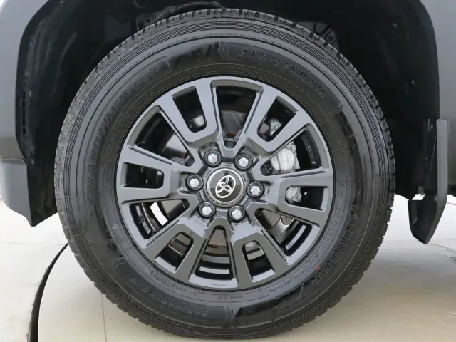 Toyota Prado — Фото автомобиля 16