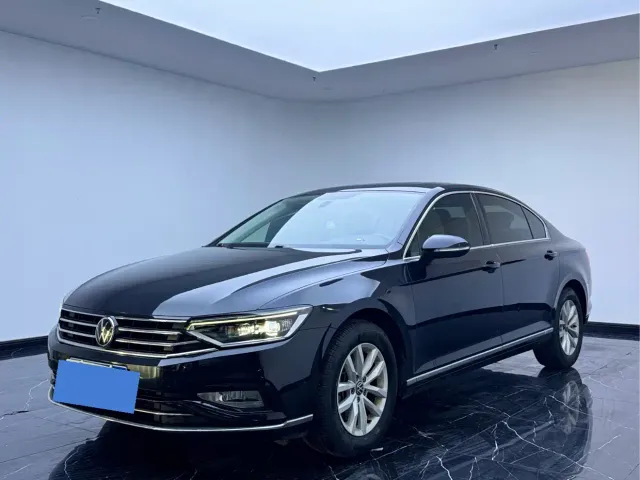 Фотография автомобиля — Volkswagen Magotan